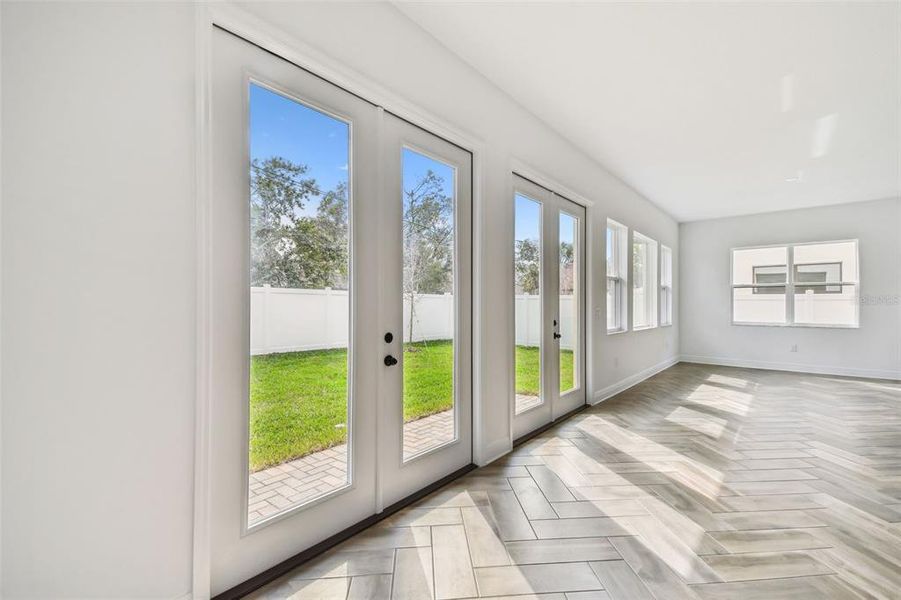 Spacious, unfurnished interior of a new home in City of Tampa, Tampa (Image 61).
