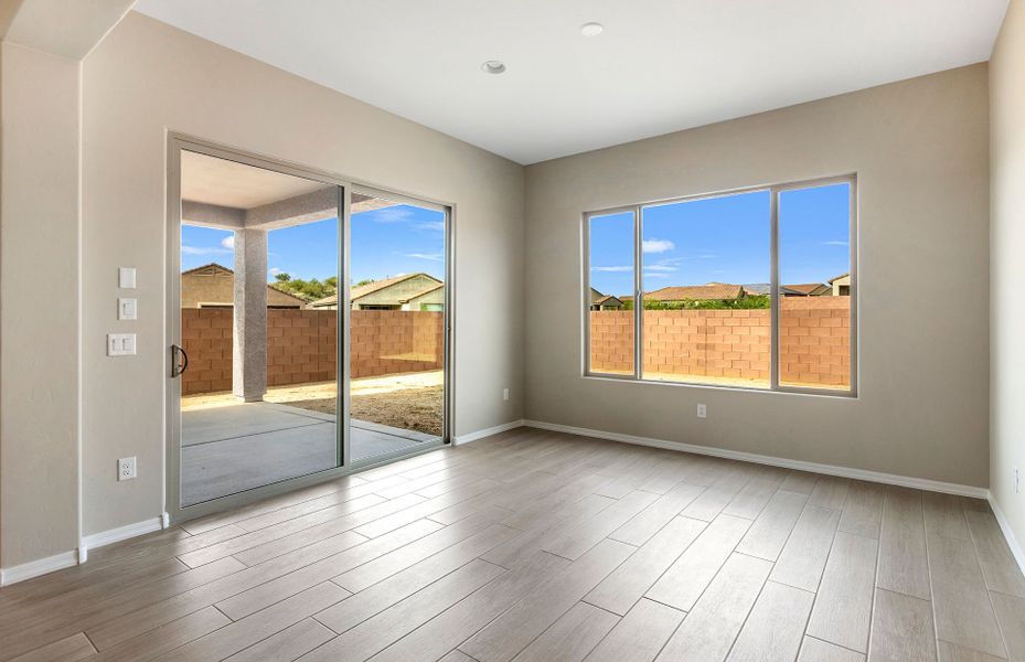 Spacious, unfurnished interior of a new home in Vistoso Canyon Estates, Oro Valley (Image 23).