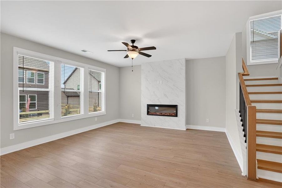 Spacious, unfurnished interior of a new home in The Fairways at Mirror Lake, Villa Rica (Image 25).