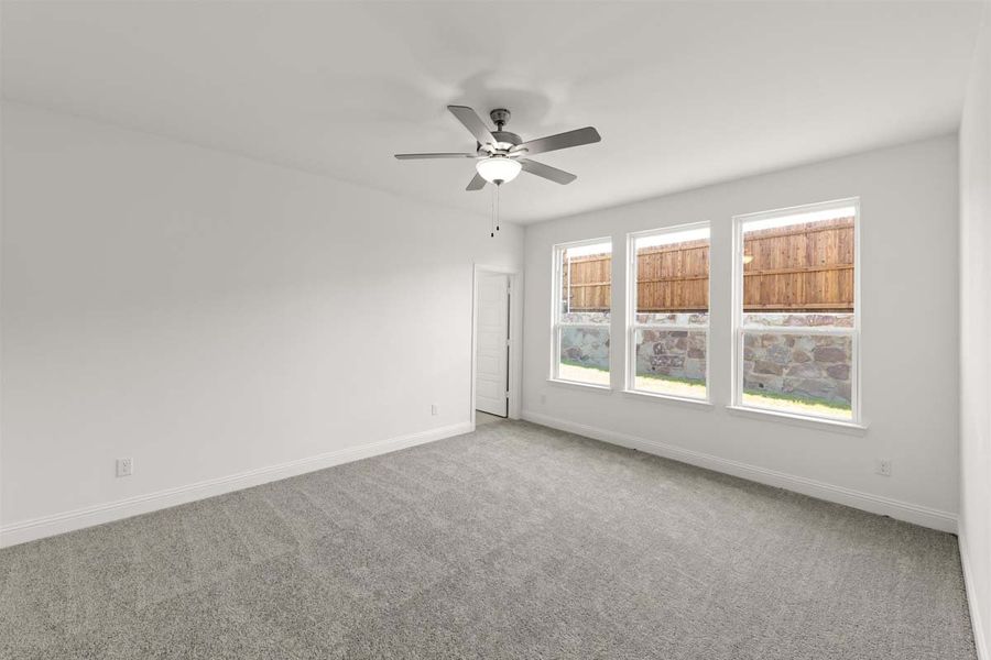 Spacious, unfurnished interior of a new home in Keeneland, Aubrey (Image 22).