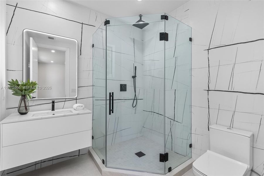 Furnished interior view inside a new home in , Pinecrest (Image 65).