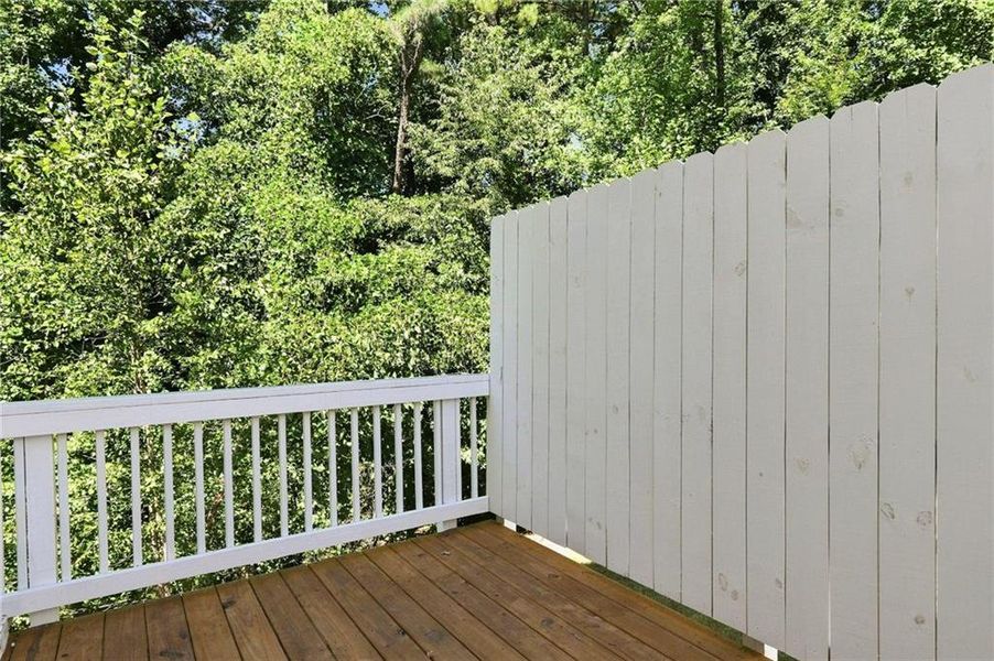 Exterior details and patio area of a home in Parkside Roswell, Roswell (Image 27).