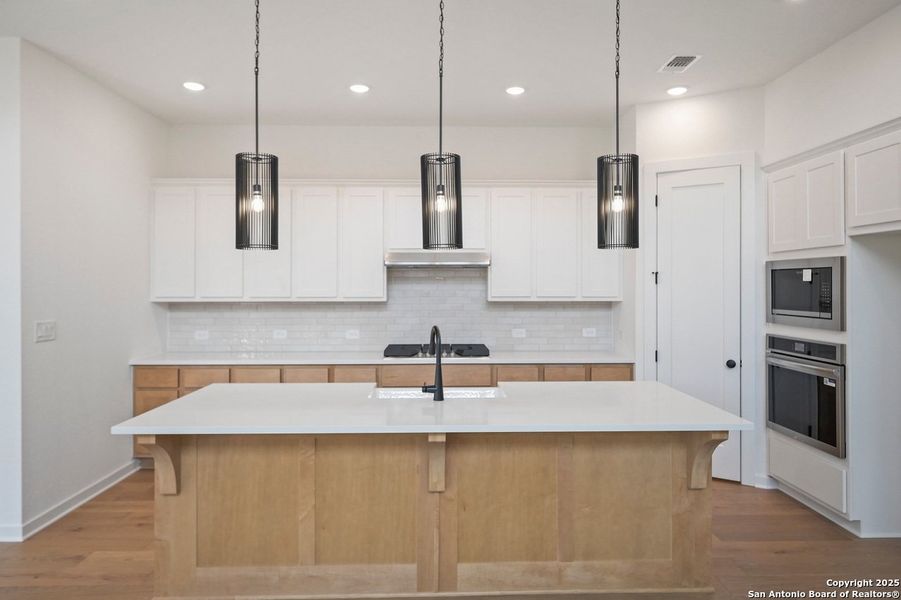 Furnished interior view inside a new home in , New Braunfels (Image 4). Furnished interior view inside a new home in , New Braunfels (Image 4).