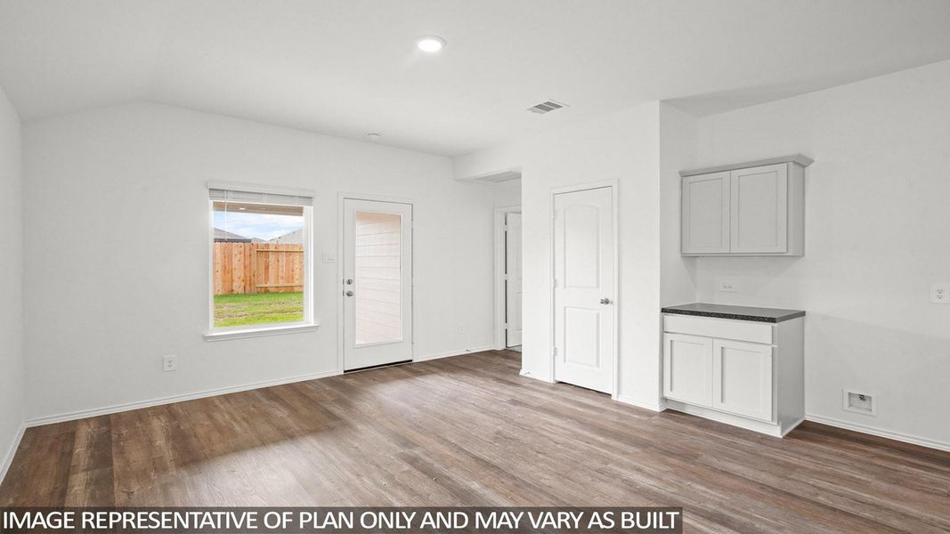 Spacious, unfurnished interior of a new home in , Crosby (Image 9).