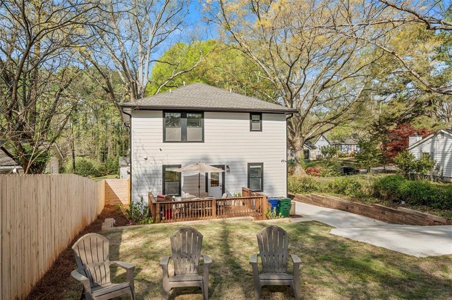 Exterior details and patio area of a home in , Scottdale (Image 28).