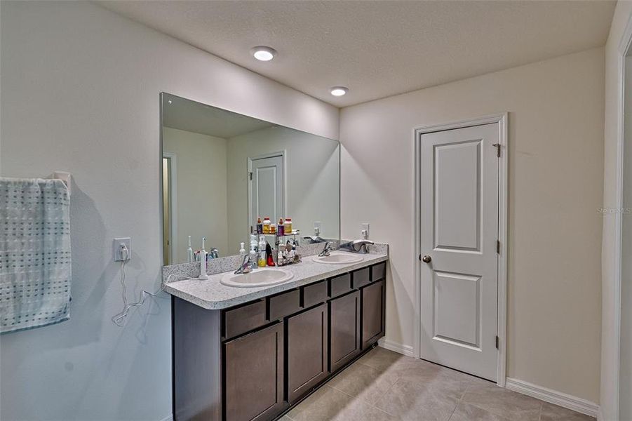 Furnished interior view inside a new home in Avalon Woods, Newberry (Image 3). Furnished interior view inside a new home in Avalon Woods, Newberry (Image 3).