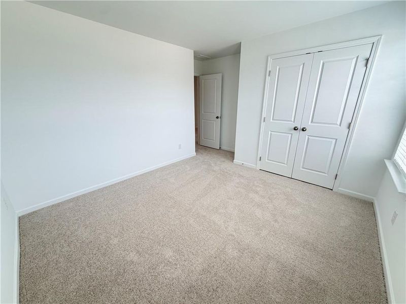 Spacious, unfurnished interior of a new home in Apalachee Hills, Bethlehem (Image 19).