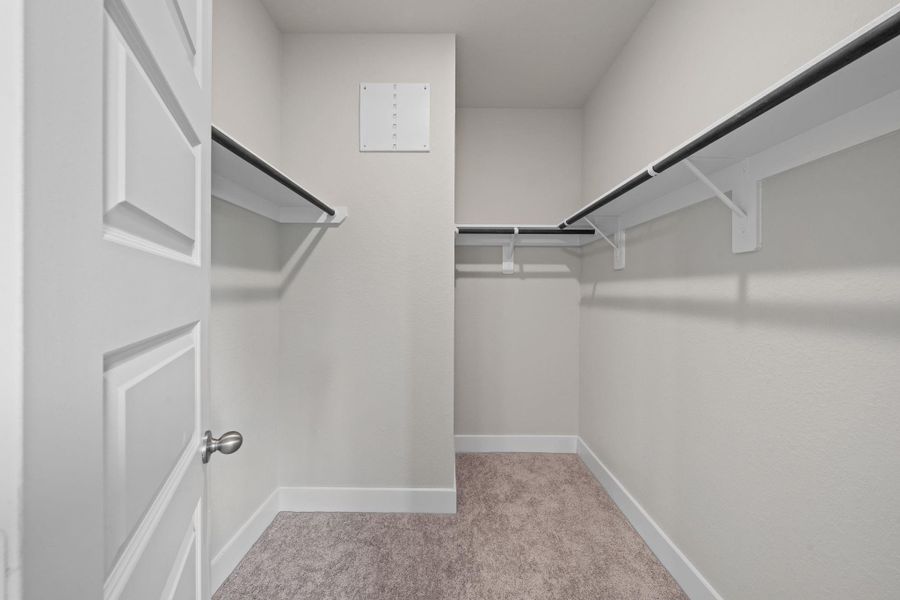 Image 28 of a home in Colony at Pinehurst 40s.