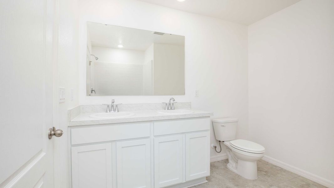 Furnished interior view inside a new home in Royal Highlands, Weeki Wachee (Image 7).