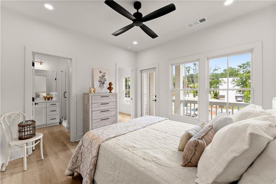 Furnished interior view inside a new home in , Gainesville (Image 17).