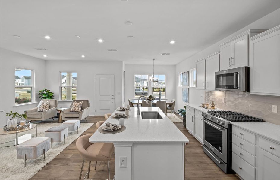 Representative furnished interior of a home built from the Marion by Pulte Homes in Long Savanna, Charleston (Image 15). Representative furnished interior of a home built from the Marion by Pulte Homes in Long Savanna, Charleston (Image 15).
