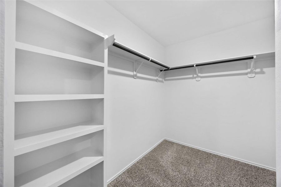 Spacious, unfurnished interior of a new home in Garver Heights, Houston (Image 16). Spacious, unfurnished interior of a new home in Garver Heights, Houston (Image 16).