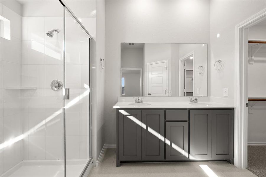 500 Pebble-Primary Suite-3