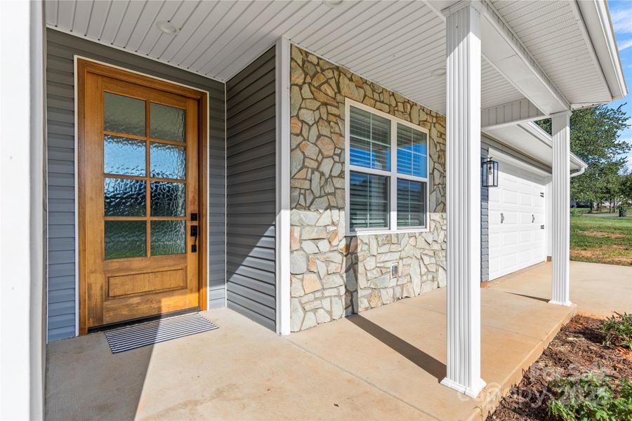 Exterior details and patio area of a home in , Harmony (Image 15).