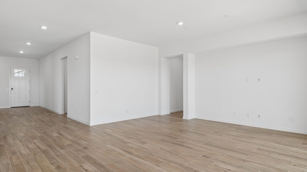 Spacious, unfurnished interior of a new home in The Ridge at Stone Butte, Phoenix (Image 23).