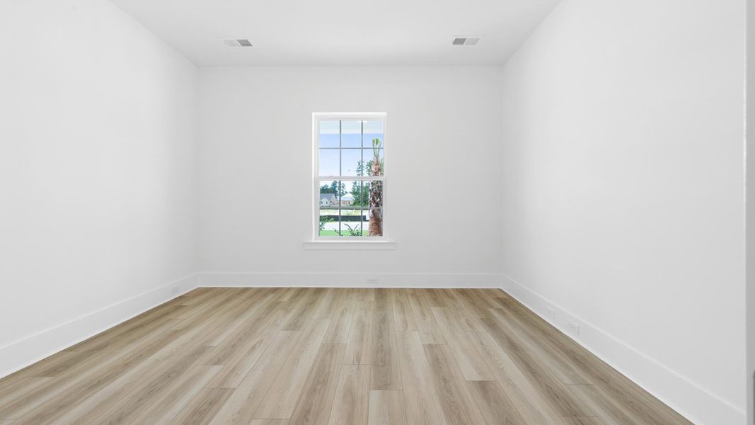 Spacious, unfurnished interior of a new home in , Summerville (Image 20).