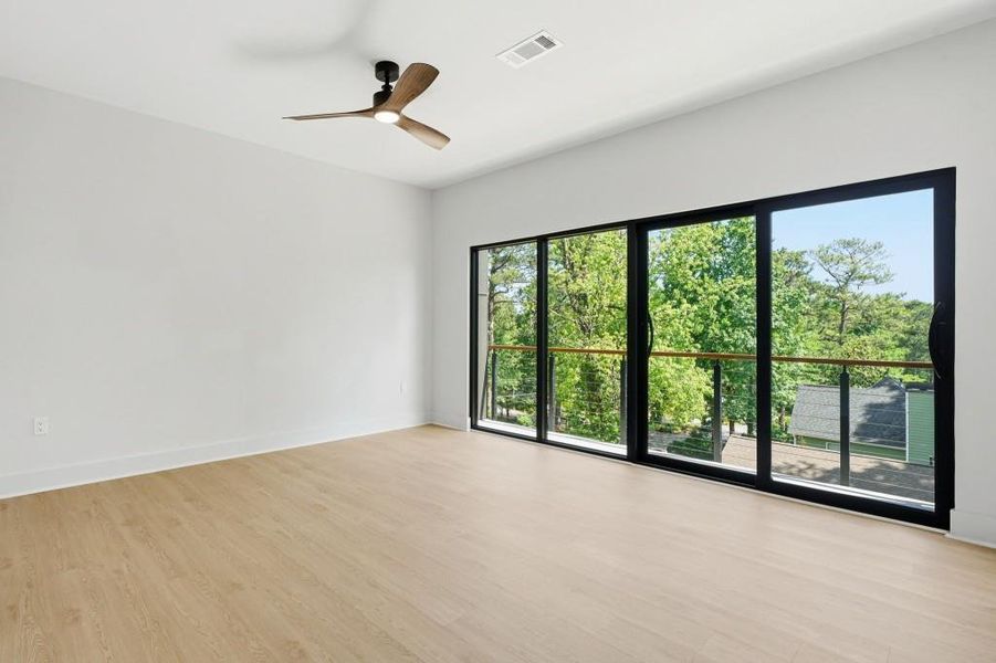 Spacious, unfurnished interior of a new home in , Decatur (Image 48).