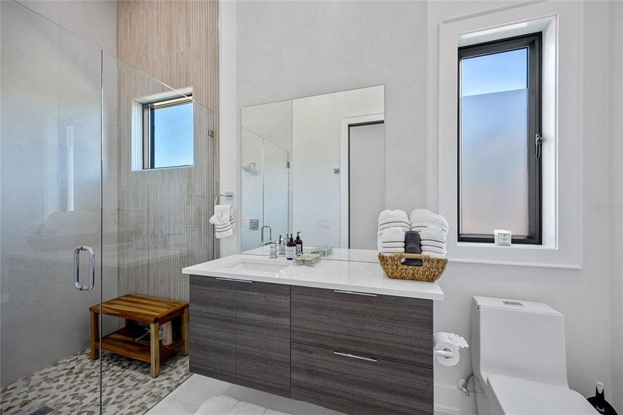 Furnished interior view inside a new home in , St. Petersburg (Image 38).