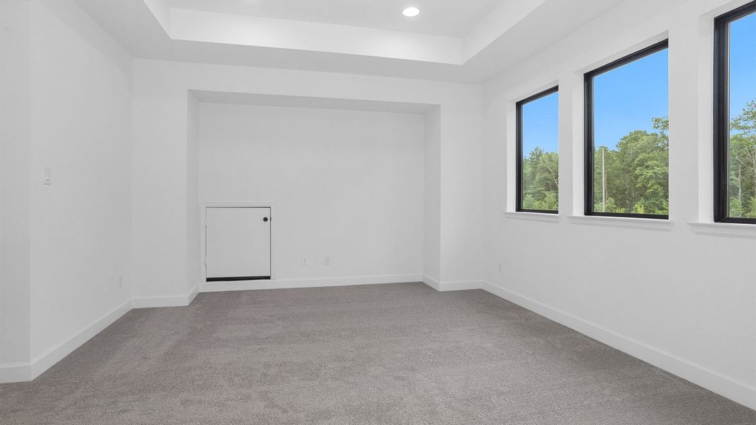 Spacious, unfurnished interior of a new home in The Woodlands Hills, Willis (Image 13).