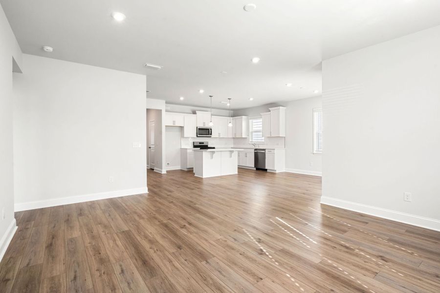 Spacious, unfurnished interior of a new home in Salem Bay, Beaufort (Image 25).