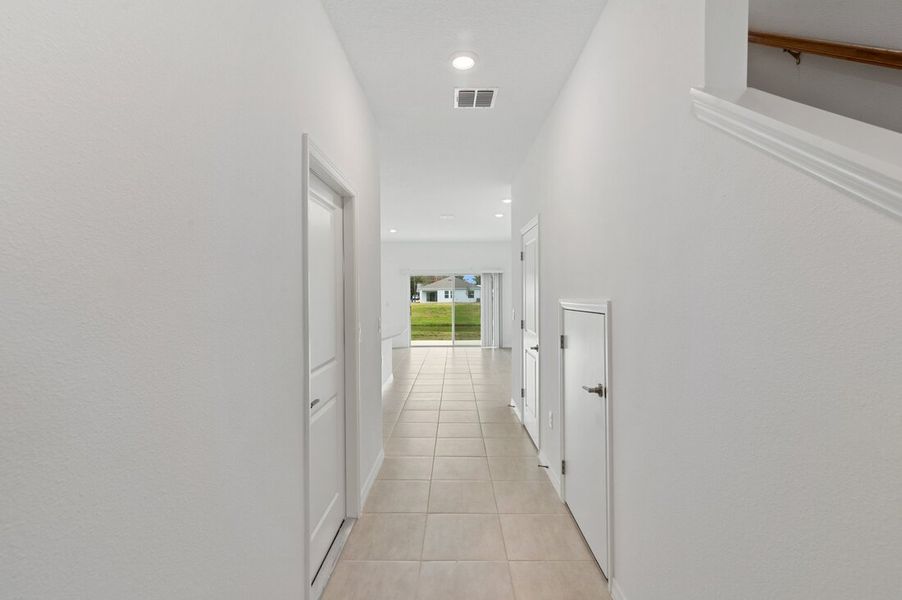 Spacious, unfurnished interior of a new home in Waterstone Townhomes, Groveland (Image 25).