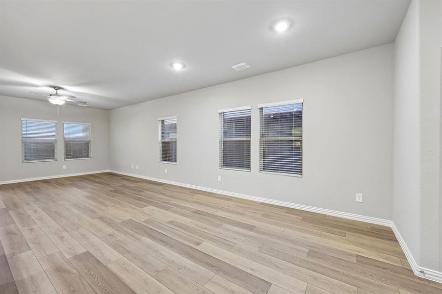 Spacious, unfurnished interior of a new home in Parks at Foster Crossing - Spring Series, Anna (Image 36). Spacious, unfurnished interior of a new home in Parks at Foster Crossing - Spring Series, Anna (Image 36).