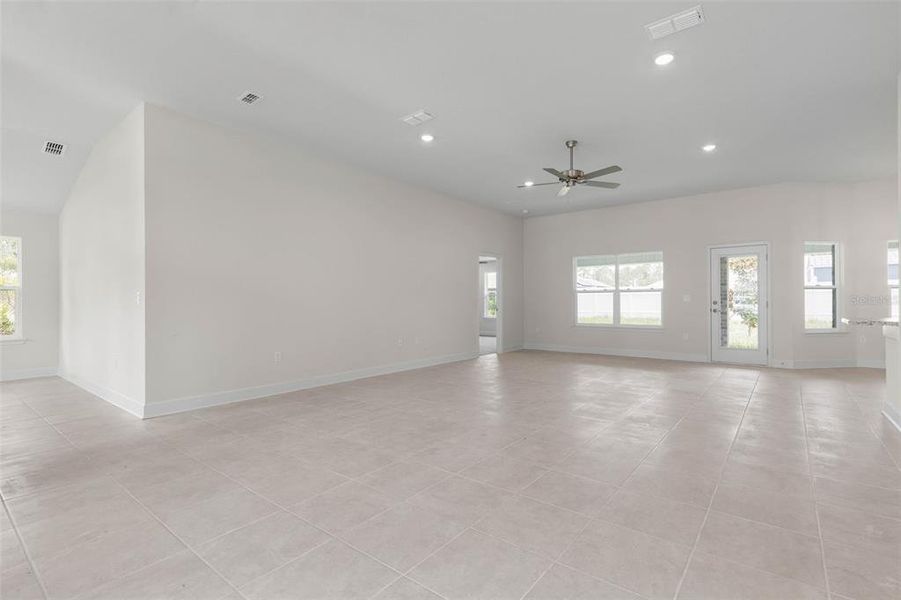 Spacious, unfurnished interior of a new home in , Palm Coast (Image 21).