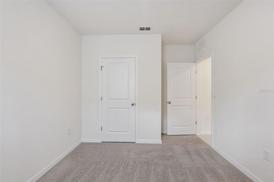 Spacious, unfurnished interior of a new home in , Haines City (Image 25).