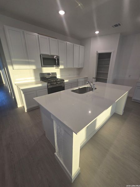 Furnished interior view inside a new home in Navarro Ranch, Seguin (Image 4).