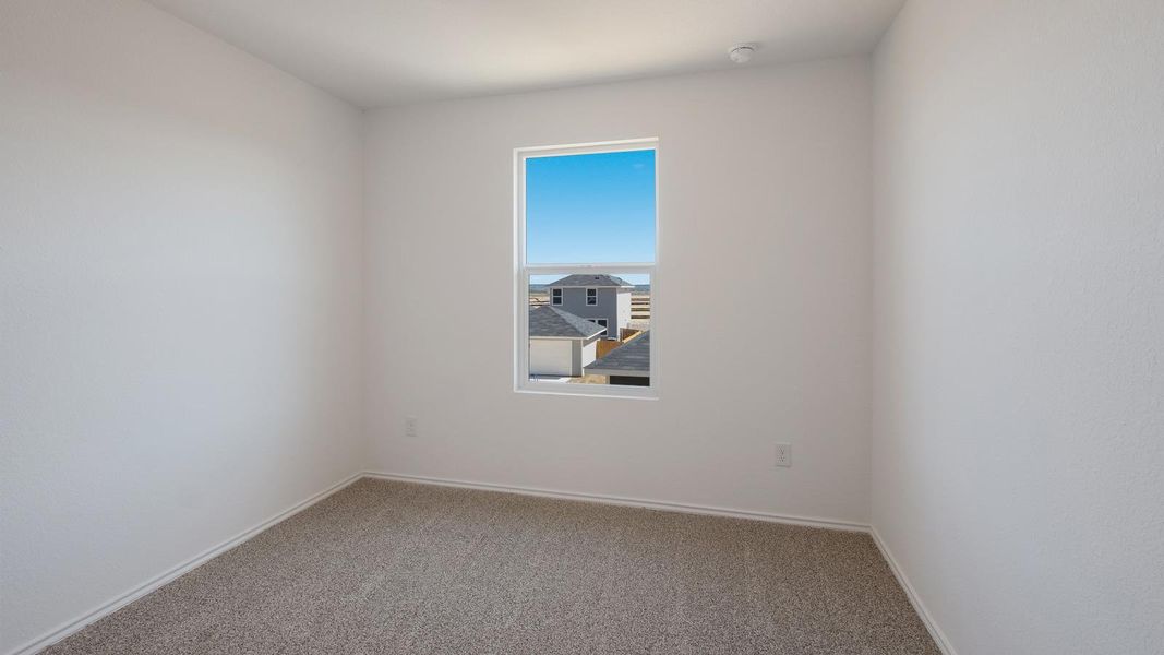 Spacious, unfurnished interior of a new home in Valverde, Bastrop (Image 15).