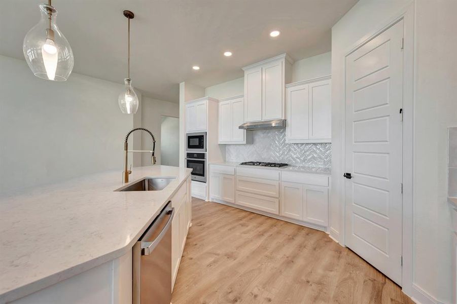 Furnished interior view inside a new home in Treeline, Justin (Image 15).