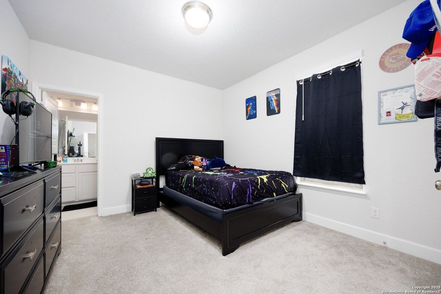 Furnished interior view inside a new home in Weston Oaks 55', San Antonio (Image 20). Furnished interior view inside a new home in Weston Oaks 55', San Antonio (Image 20).