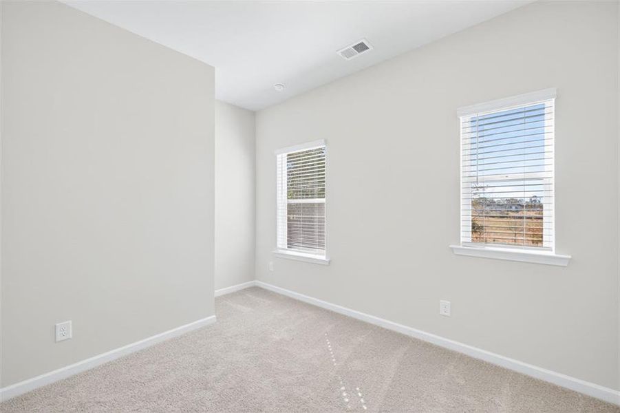 Spacious, unfurnished interior of a new home in Franklin Manor, Lawrenceville (Image 34).