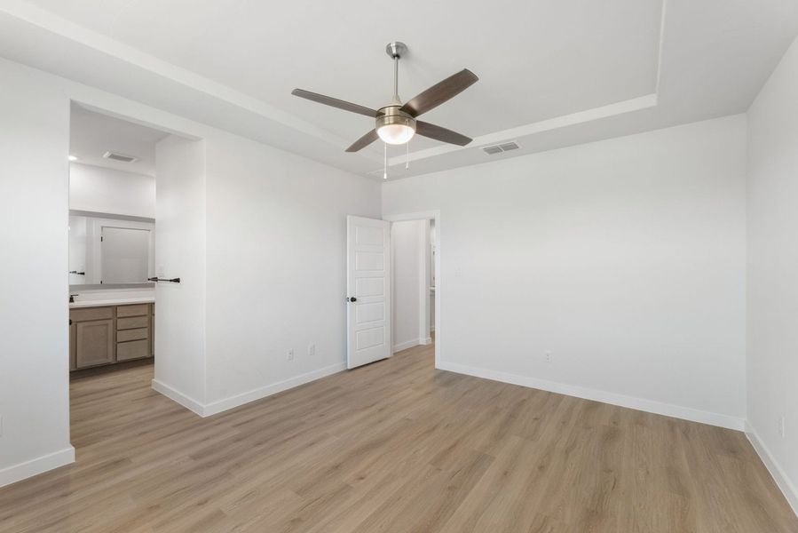 Representative unfurnished interior of a home built from the Colorado by Hakes Brothers in Veranda Designer, San Antonio (Image 20).