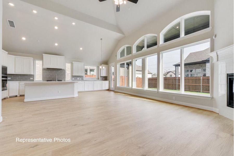 Representative unfurnished interior of a home built from the Hartford V by Grand Homes in Somercrest, Midlothian (Image 14).
