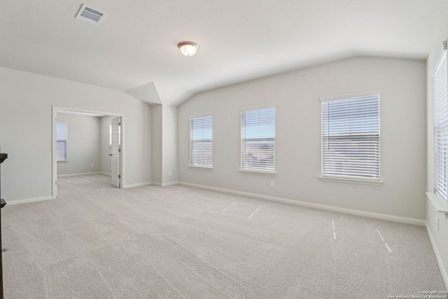 Spacious, unfurnished interior of a new home in Estancia Ranch - Premier Series, San Antonio (Image 19). Spacious, unfurnished interior of a new home in Estancia Ranch - Premier Series, San Antonio (Image 19).