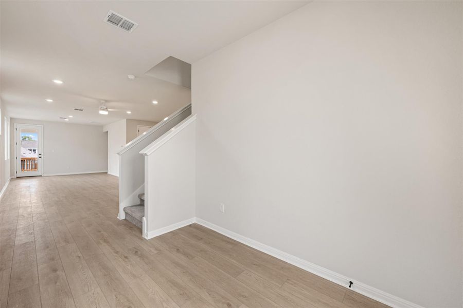 Spacious, unfurnished interior of a new home in Cannon Ranch, Dripping Springs (Image 18).