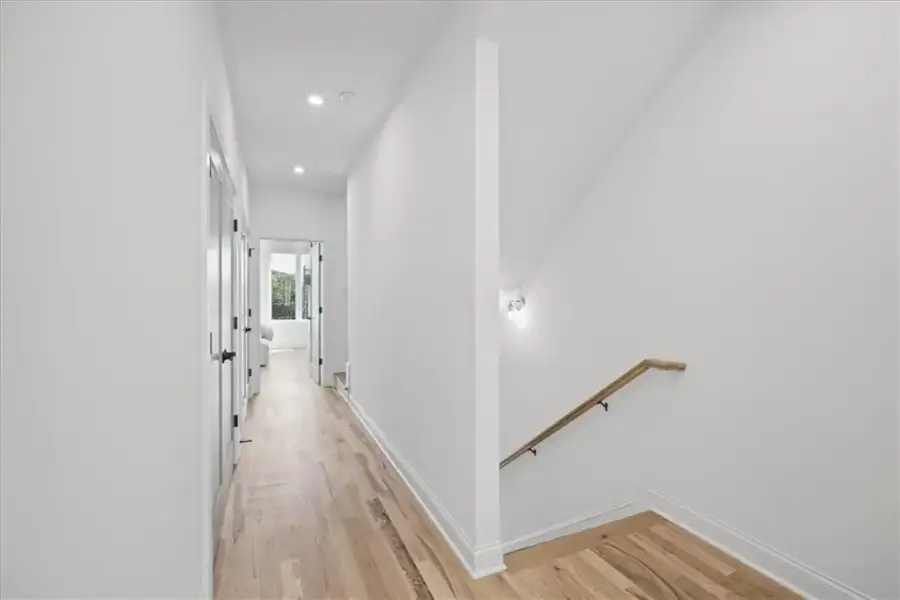 Spacious, unfurnished interior of a new home in Madison Park, Atlanta (Image 26).