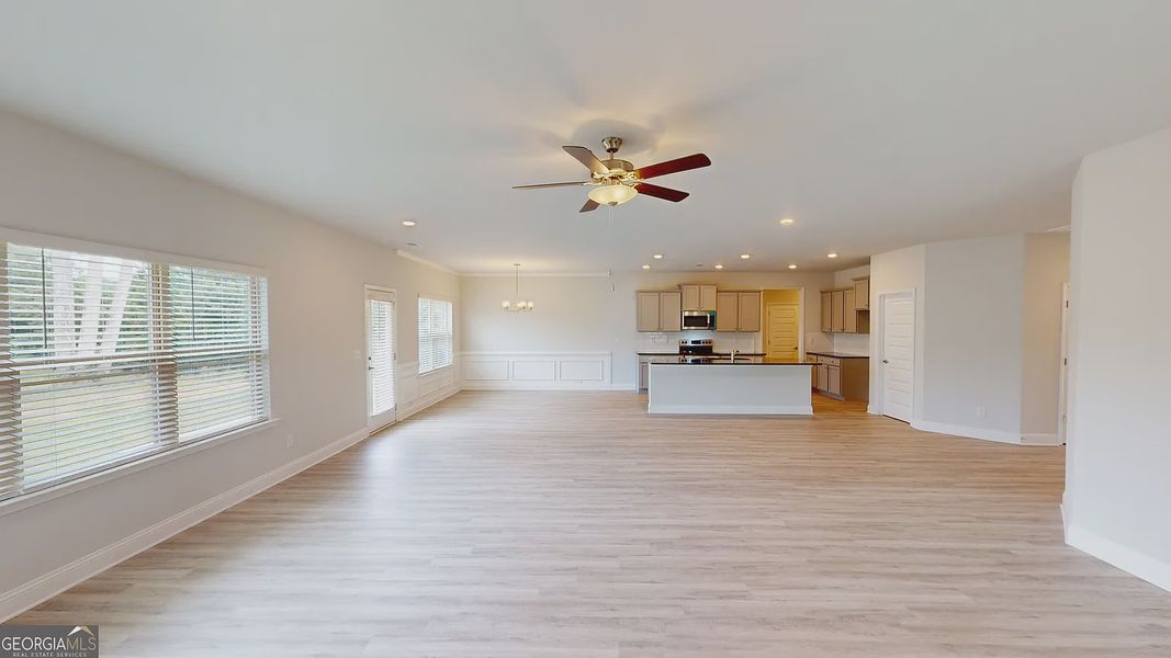 Spacious, unfurnished interior of a new home in Holliday Pass, Griffin (Image 14).