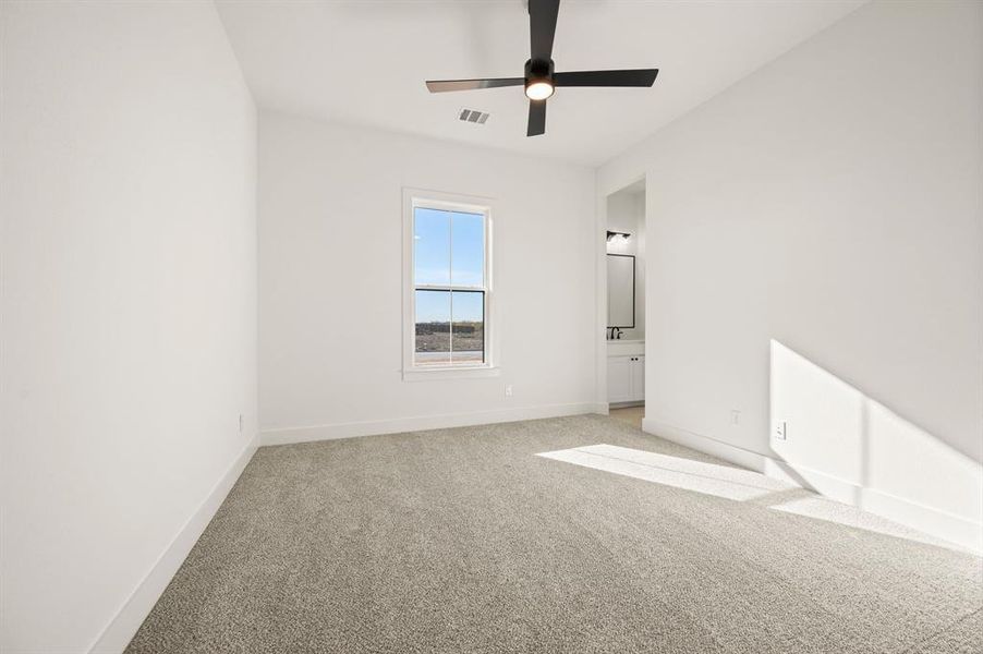 Spacious, unfurnished interior of a new home in , Haslet (Image 34).