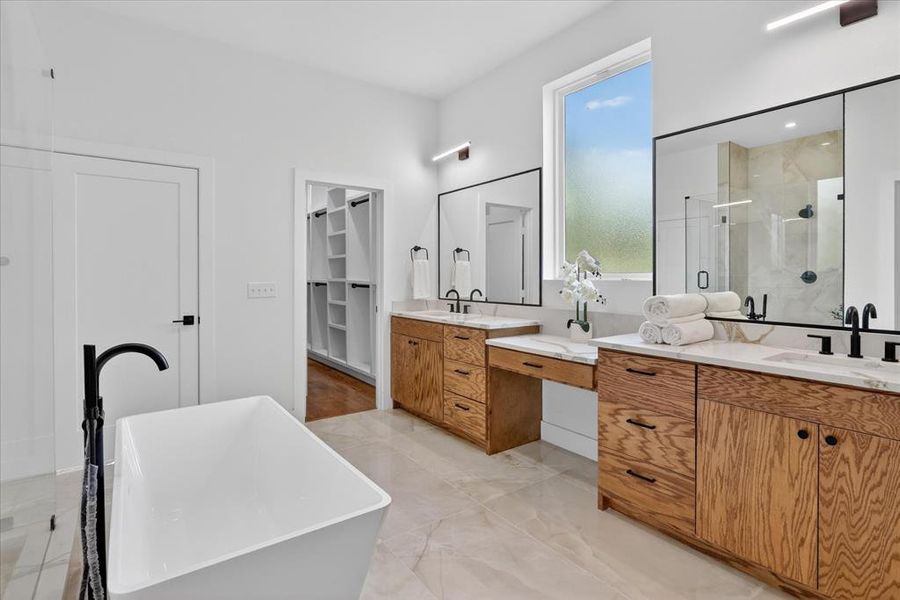 Furnished interior view inside a new home in , Dallas (Image 36).