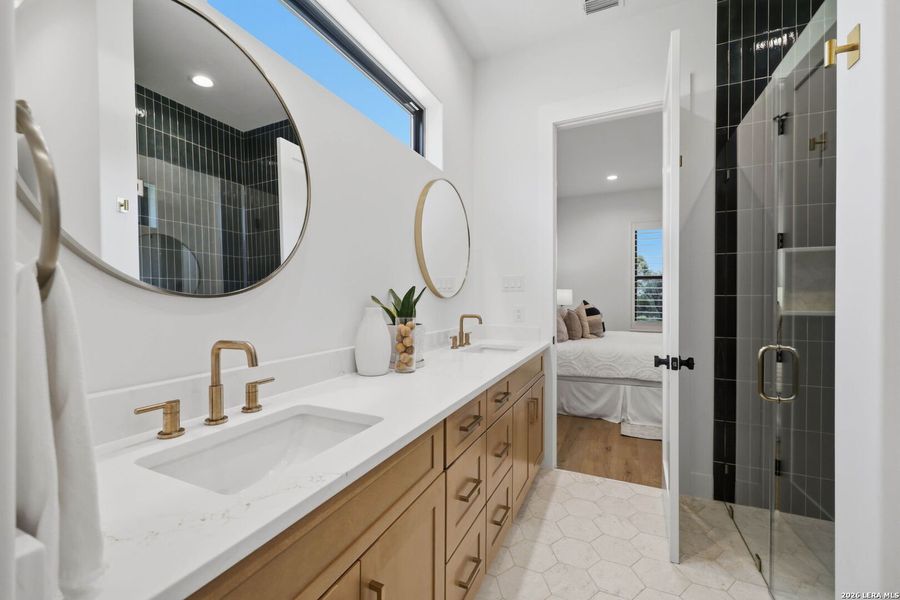 Furnished interior view inside a new home in , Canyon Lake (Image 18).