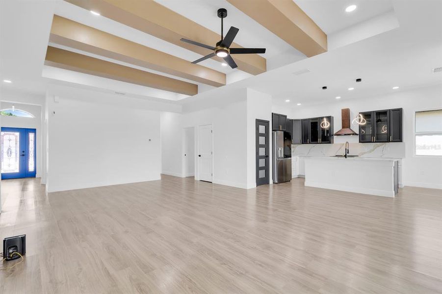 Spacious, unfurnished interior of a new home in , Haines City (Image 22).