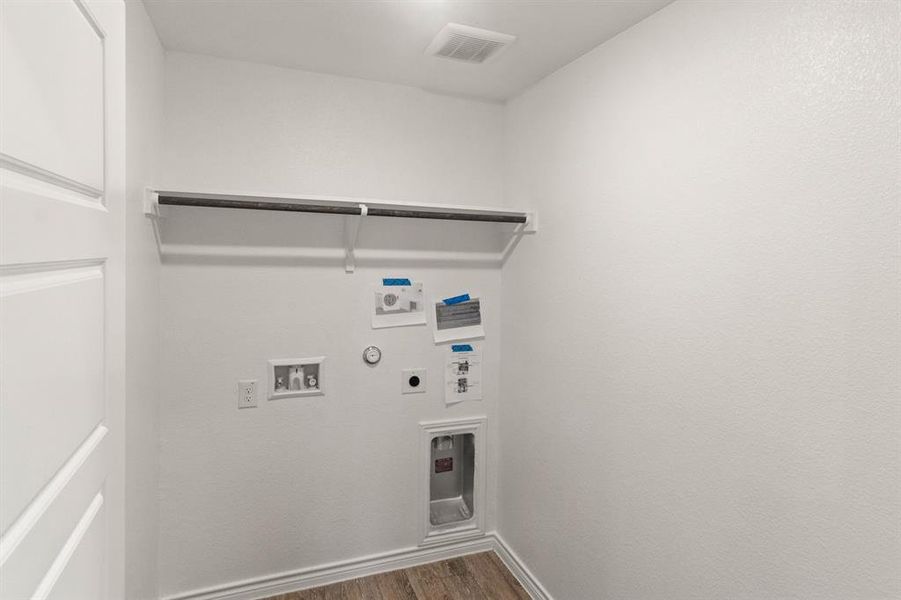 Image 16 of a home in Retreat at Fossil Creek. Image 16 of a home in Retreat at Fossil Creek.