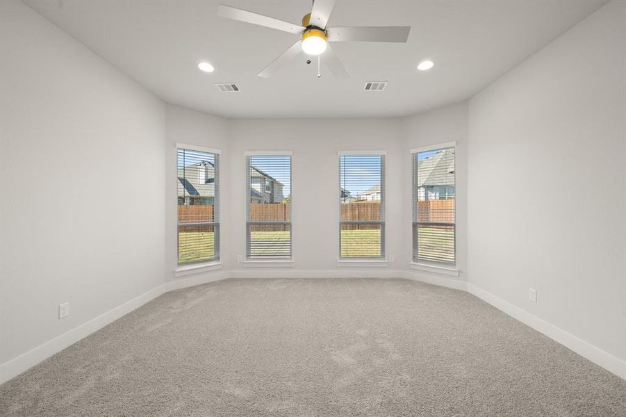 Spacious, unfurnished interior of a new home in Hayes Crossing - Phase 2, Midlothian (Image 17).