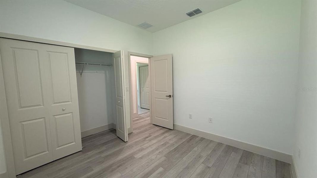 Spacious, unfurnished interior of a new home in , Dunnellon (Image 37).