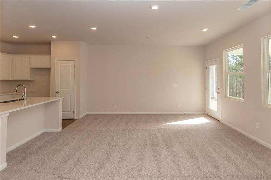 Spacious, unfurnished interior of a new home in Villages at Cedar Hill, Dallas (Image 22). Spacious, unfurnished interior of a new home in Villages at Cedar Hill, Dallas (Image 22).