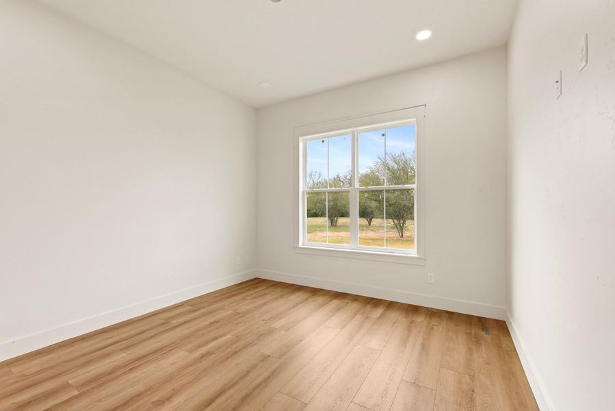 Spacious, unfurnished interior of a new home in , Bryan (Image 13).
