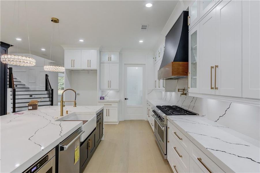 Furnished interior view inside a new home in , Buford (Image 10).