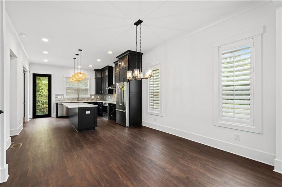 Spacious, unfurnished interior of a new home in , Stockbridge (Image 29).